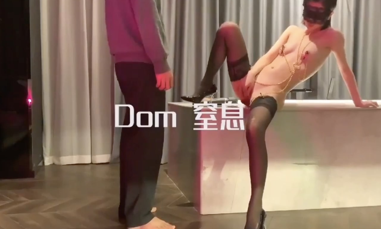 非洲人粗大长硬配种视频-推特大神Dom窒息咖啡店女老板后续